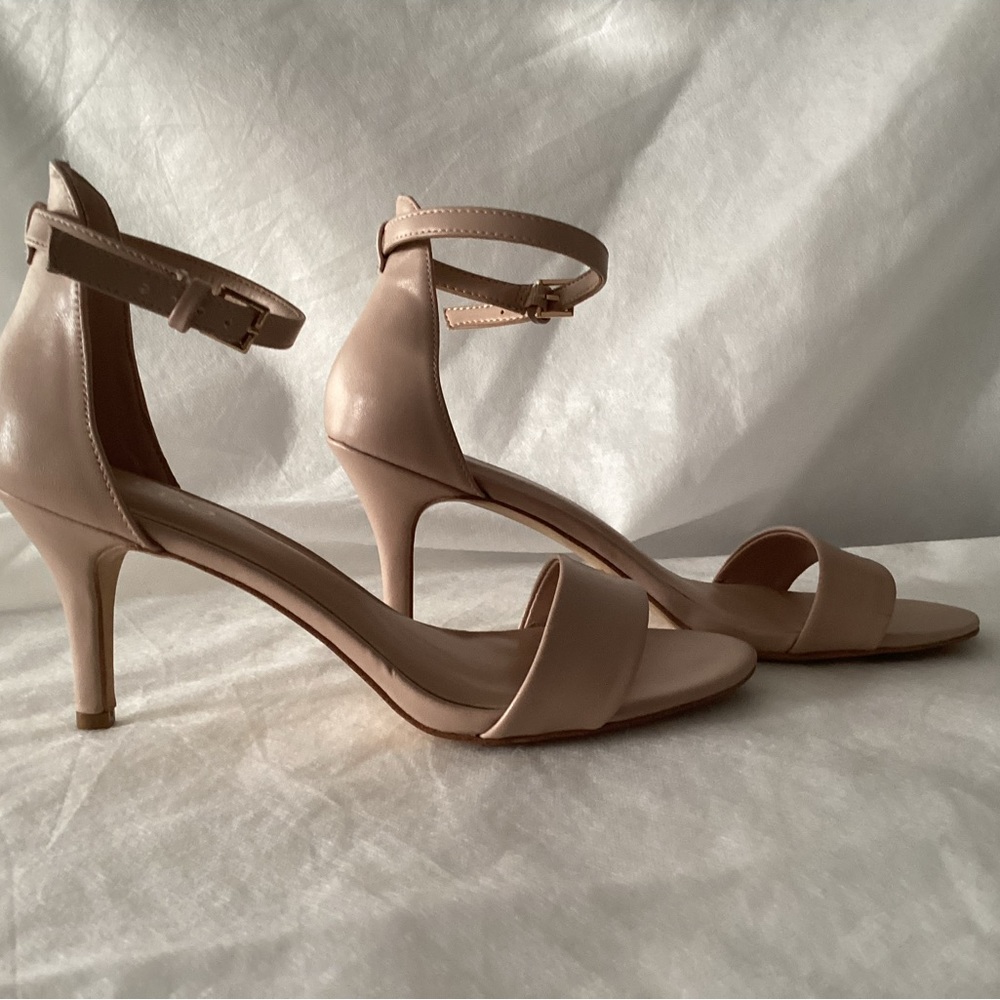 Aldo Ankle Strap Open Toe Heels, Size 7.5 - Picture 2 of 9